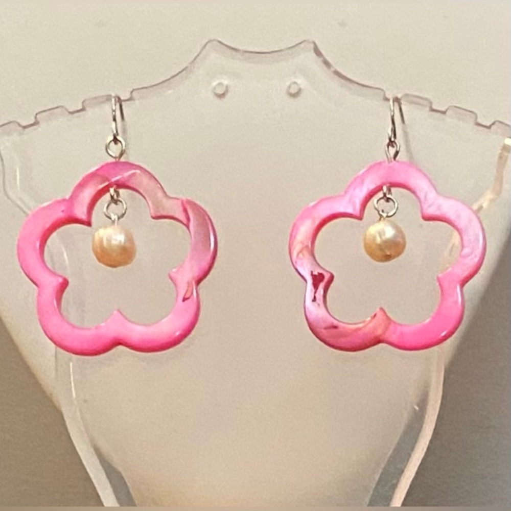 NEW Mother of Pearl earrings